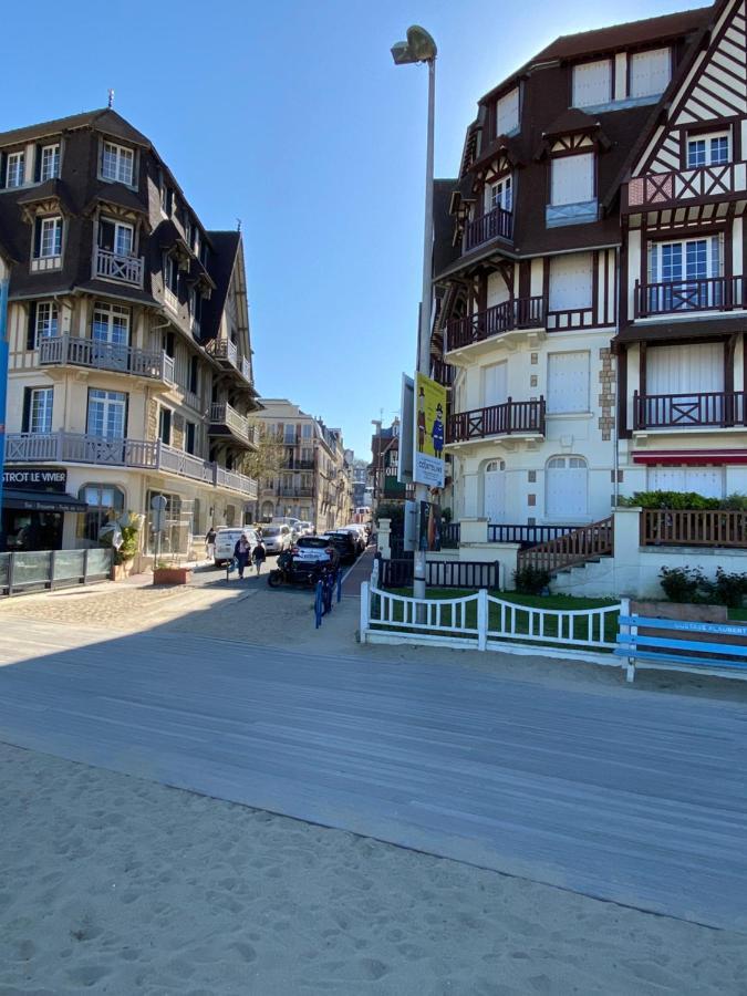 Le Petit Flaubert Apartamento Trouville-sur-Mer Exterior foto